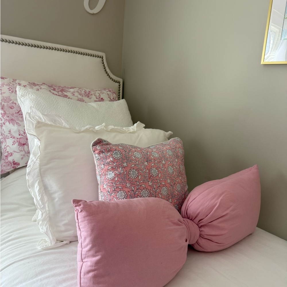 White Textured Euro Sham